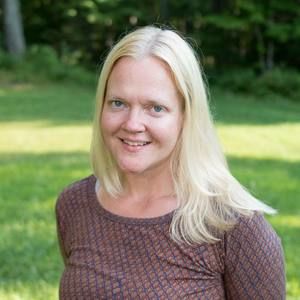 Meet your Posher, Connie